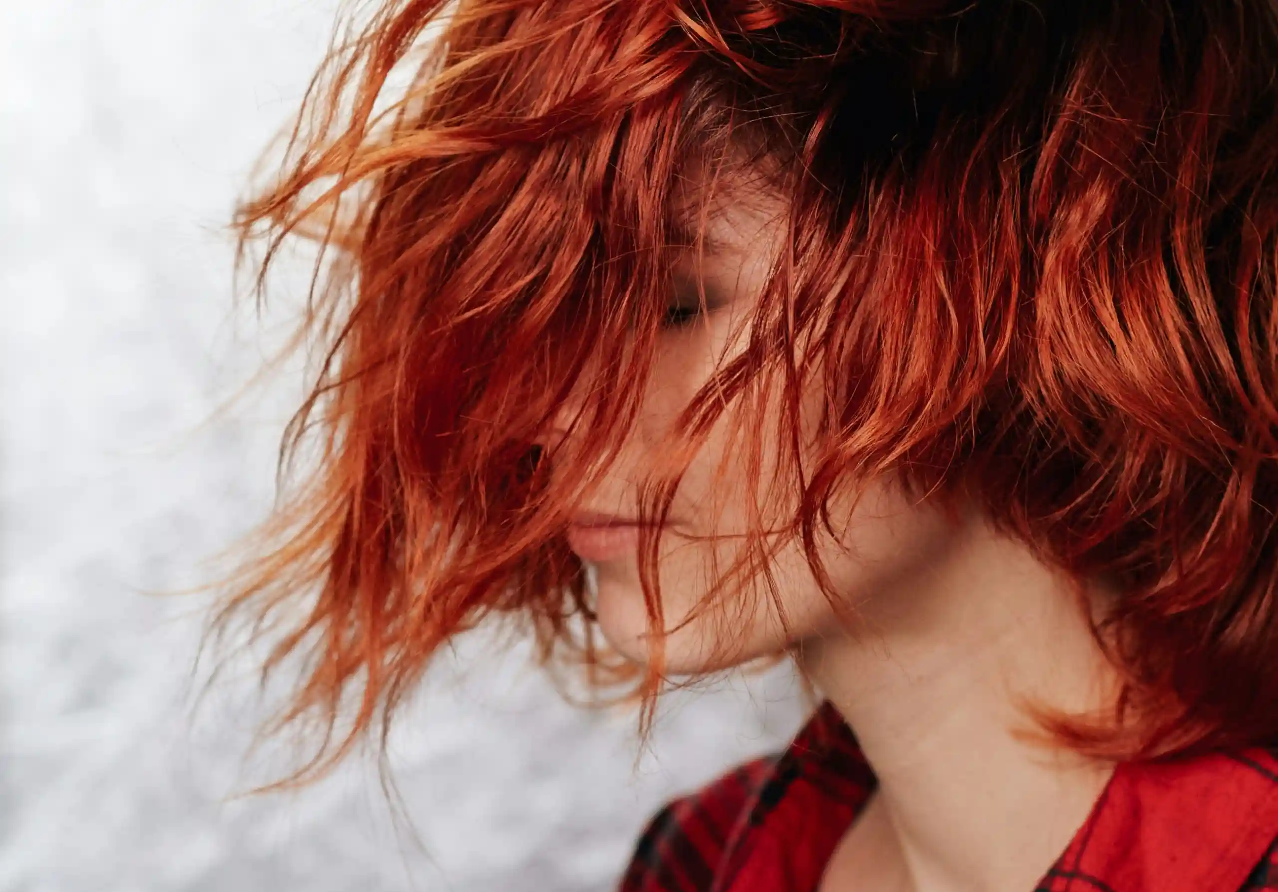 Colorações personalizadas, mechas, reflexos e retoque de raiz